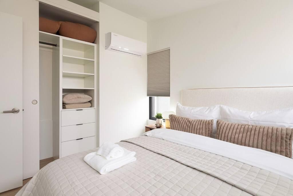 Casa Bramble Luxury 2Bed Suite Near Uofa Hospital Эдмонтон Экстерьер фото